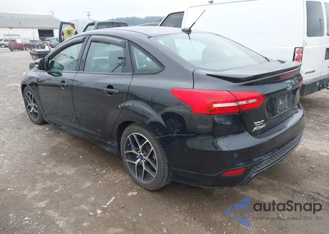 2015 Ford Focus Se z USA, uszkodzony, nr VIN 1FADP3F28FL247691